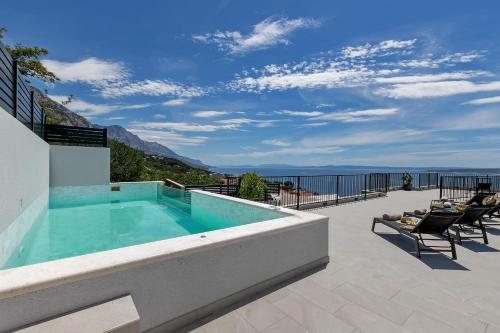 Villa Roof pool - Accommodation - Brela