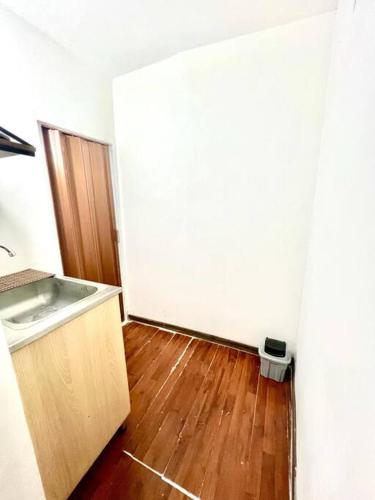 廚房, ApartaEstudio en Pereira in 皮瑞拉