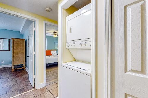 3 on 28th Unit A in Isle of Palms, USA