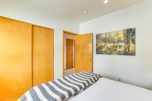 Mountain View Condo in Summit County about Hike and Ski! - image 14