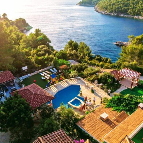 Family friendly apartments with a swimming pool Cove Poplat, Korcula - 18258