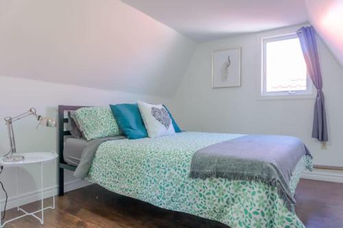 Amazing location in Saint John 2 Br Modern Parking New