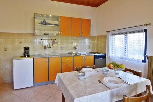 Apartments and rooms with parking space Zambratija, Umag - 22512