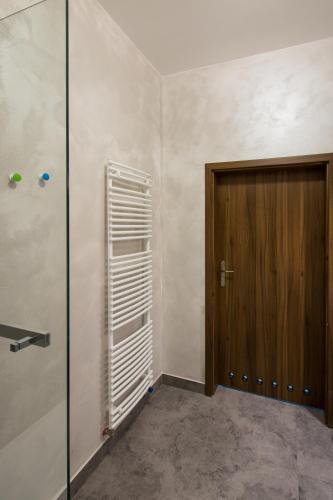 Vigo Hotel - image 4