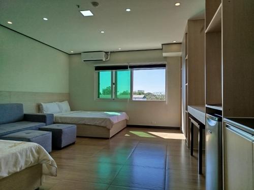 Emmaus condotel Room Type - Deluxe Family Suite