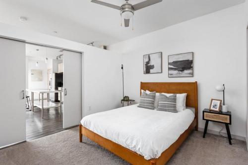 CozySuites l Dream 1BR, Bottleworks Indy #6 detail