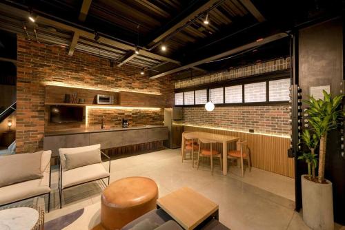 Meridiano Apartments, Medellín (photo 3)