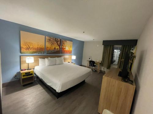 Days Inn by Wyndham Shawnee in Šaunis (OK)