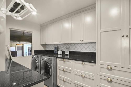 @ Marbella Lane - Alpaca Farm House Pool @ Marbella Lane - Alpaca Farm House Pool