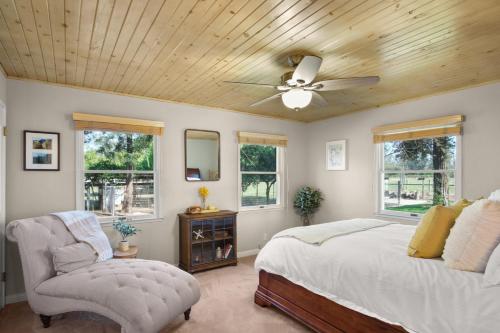 @ Marbella Lane - Alpaca Farm House Pool @ Marbella Lane - Alpaca Farm House Pool