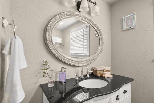 @ Marbella Lane - Alpaca Farm House Pool @ Marbella Lane - Alpaca Farm House Pool