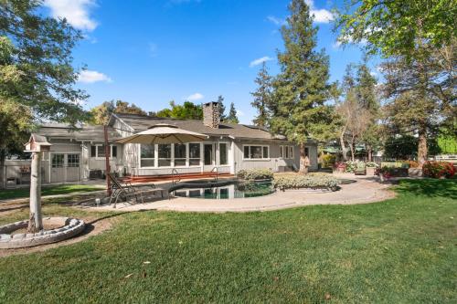 @ Marbella Lane - Alpaca Farm House Pool @ Marbella Lane - Alpaca Farm House Pool