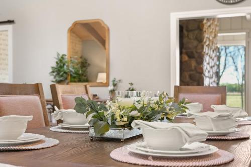 @ Marbella Lane - Alpaca Farm House Pool @ Marbella Lane - Alpaca Farm House Pool