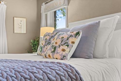 @ Marbella Lane - Alpaca Farm House Pool @ Marbella Lane - Alpaca Farm House Pool