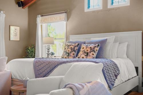 @ Marbella Lane - Alpaca Farm House Pool @ Marbella Lane - Alpaca Farm House Pool