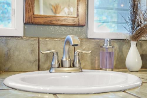 @ Marbella Lane - Alpaca Farm House Pool @ Marbella Lane - Alpaca Farm House Pool