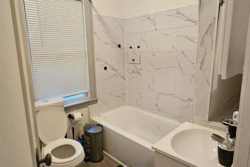 Lovely 3bd @ Cleveland Heights in Cleveland Heights, USA