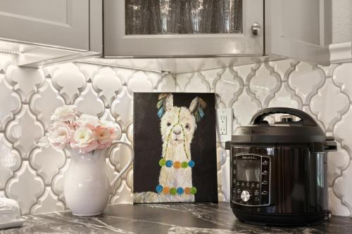 @ Marbella Lane - Alpaca Farm House Pool @ Marbella Lane - Alpaca Farm House Pool