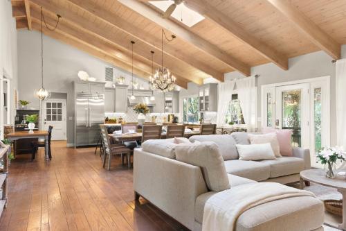 @ Marbella Lane - Alpaca Farm House Pool @ Marbella Lane - Alpaca Farm House Pool