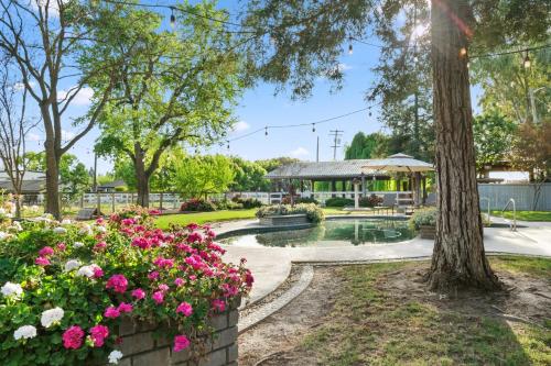 @ Marbella Lane - Alpaca Farm House Pool