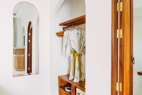 Suite with Sea View image 10