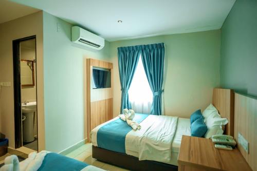 room detail thumbnail 1