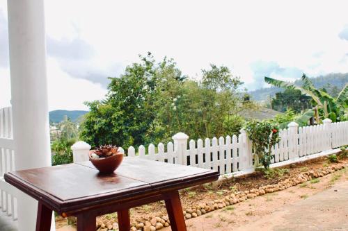 White Hill Bungalow Nuwaraeliya