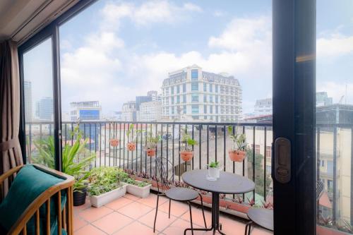 Balkon/Terrasse, Nam Ngu Paradise Suites - Hoan Kiem lake near Thong Nhat Park