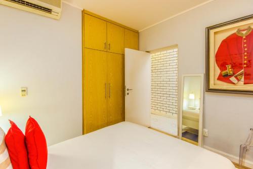 One Bedroom With Private Balcony - image 6