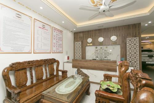 Bao Ngoc Hotel - 편의 시설/서비스