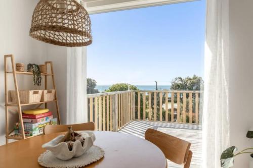 Shore to Adore: Near Beach Ocean Views & WiFi