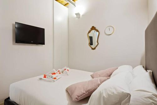 HostMe Piazza Navona Apartament, Рим (фото 6)