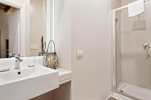 HostMe Piazza Navona Apartament, Рим (фото 10)