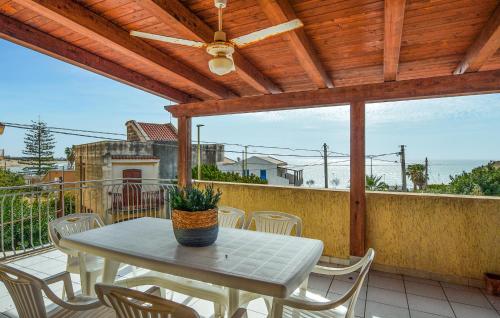 2 Bedroom Lovely Apartment In Marina Di Modica