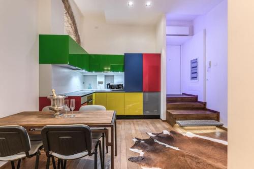 Domus Mondrian Luxury House - image 6