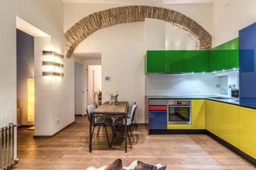 Domus Mondrian Luxury House - image 5