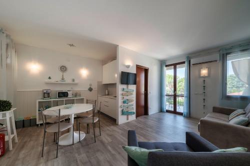 Moretto 10 - con piscina e WiFi, Sirmione