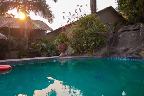 مسبح, SHERBOURNE LODGE in Kitwe