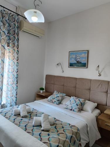 Pelineon Rooms - image 4