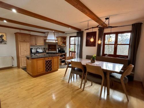 廚房, Habicht Ferienhaus in 阿爾恩布魯克
