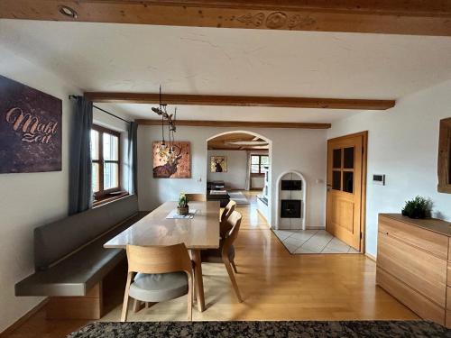 設施, Habicht Ferienhaus in 阿爾恩布魯克