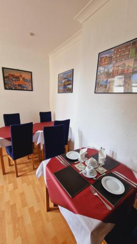 Mackenzie Guest house - image 9