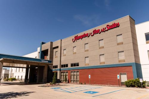 . Hampton Inn & Suites Scottsbluff
