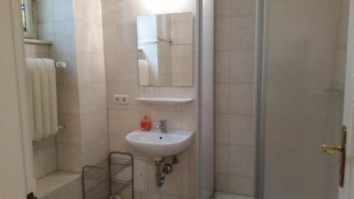 Hotel Pension Kima - image 6
