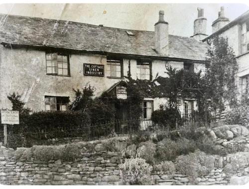 Picture of The Old Post Office, Cosy Grade Ii Listed 2 Bed Apartment Windermere