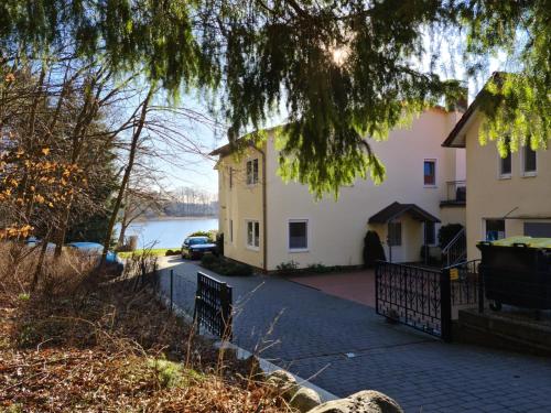 Ferienwohnung Prälank direkt am See