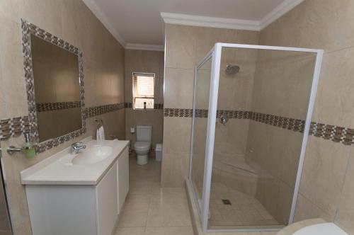 Lagoon Breeze Guest House