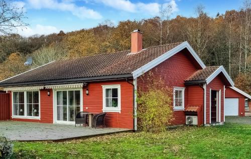 . 4 Bedroom Awesome Home In Lyngdal