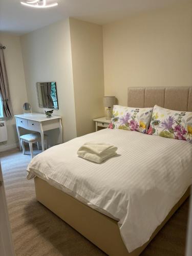 Conaglen, Glenloch View, Fort William 2-Bedroom Loch Side Flat, Highland