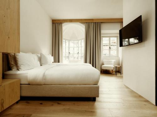 531315214 ADLER Historic Guesthouse